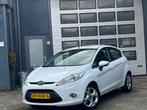 Ford Fiesta 1.4 Titanium | Clima | Cruise | PDC | 5-DRS | N., Voorwielaandrijving, Gebruikt, Parkeersensor, Wit