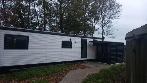 geisoleerde chalet te koop. 11 x 3.5 meter, Doe-het-zelf en Verbouw, Overige Doe-het-zelf en Verbouw, Ophalen