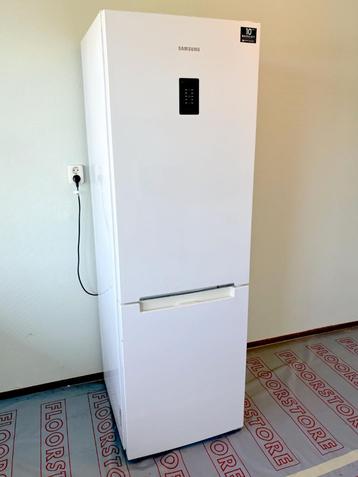 Samsung RB31FERNBWW Koelkast met Vriezer - 304 liter Wit beschikbaar voor biedingen