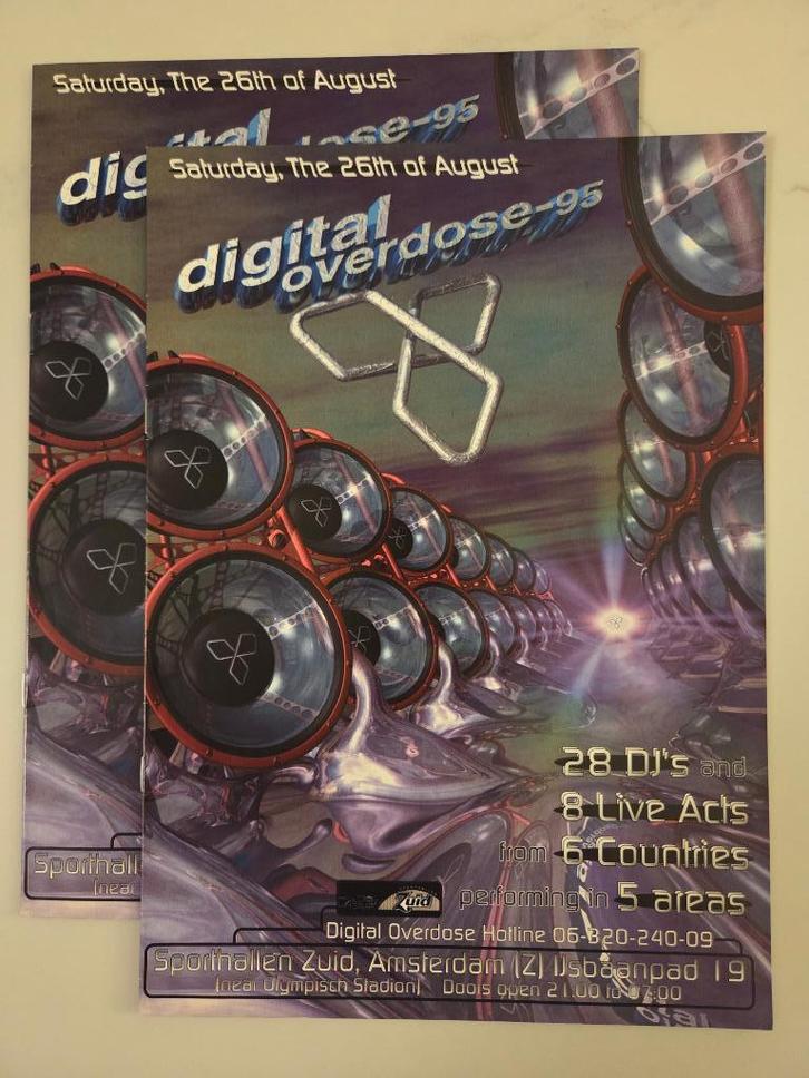 Hardcore Gabber Flyers Digital Overdose 3 boekje Hellraiser, Verzamelen, Muziek, Artiesten en Beroemdheden, Foto of Kaart, Ophalen of Verzenden