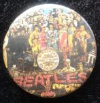 Button The Beatles Sgt Pepper's Lonely Heart Club, Verzamelen, Speldjes, Pins en Buttons, Gebruikt, Ophalen of Verzenden, Button