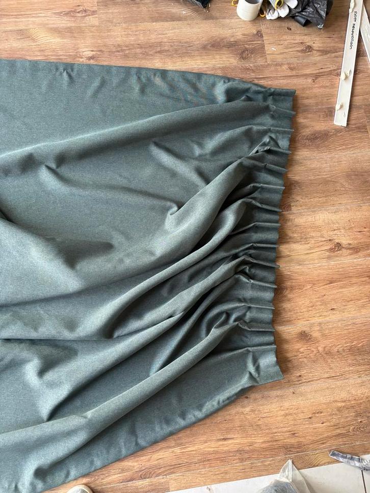 Groene/Grijze Gordijnen - 245x190cm - Rails, Huis en Inrichting, Stoffering | Gordijnen en Lamellen, Gebruikt, 200 cm of meer