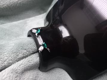 Vogel oorbellen Nieuw  beschikbaar voor biedingen