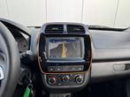 Dacia Spring Comfort Plus 27 kWh / Lederen Bekleding / Navig, Auto's, Dacia, Stof, Gebruikt, 8 €/maand, Zilver of Grijs