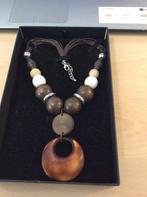 fraaie ketting met houten hanger, Ophalen of Verzenden, Bruin, Overige materialen, Met hanger