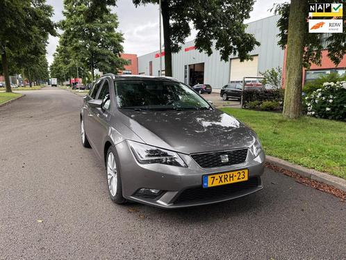 Seat Leon ST Dynamische knipperlichten 1.6 TDI Ecomotive Lea, Auto's, Seat, Bedrijf, Te koop, Leon, ABS, Airbags, Airconditioning