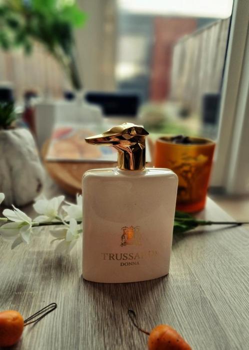 Trussardi - Donna edp Intense (samples), Sieraden, Tassen en Uiterlijk, Uiterlijk | Parfum, Zo goed als nieuw, Ophalen of Verzenden