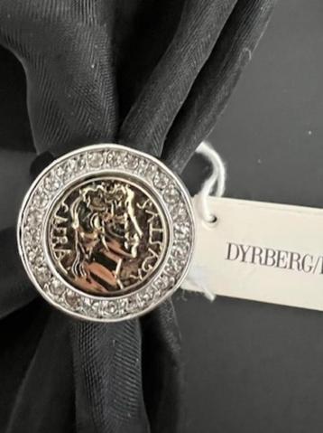 Nieuw Dyrberg/Kern zilverkleurige ring met munt en swarovski beschikbaar voor biedingen