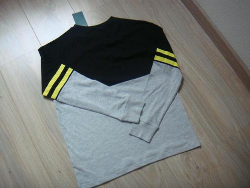 Dunne longsleeve voor jongens maat 146/152 NIEUW, Kinderen en Baby's, Kinderkleding | Maat 146, Nieuw, Jongen, Shirt of Longsleeve