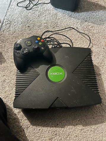 Originele Xbox met Controller beschikbaar voor biedingen