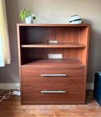 Gratis ophalen: IKEA (boeken)kast met twee lades, Huis en Inrichting, Kasten | Boekenkasten, Ophalen, Gebruikt, 25 tot 50 cm, 50 tot 100 cm