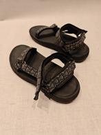 Teva Sandalen Maat 43, Ophalen of Verzenden, Gedragen, Zwart