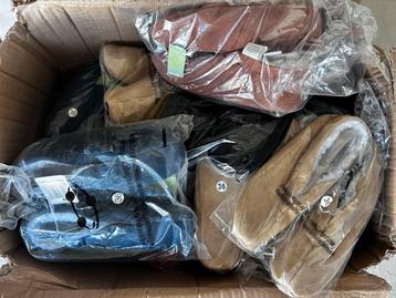 Partij Leren Sloffen Maat 36 - Diverse Kleuren beschikbaar voor biedingen