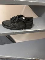 Travis Scott x Nike Zwart Maat 43, Ophalen of Verzenden, Zo goed als nieuw, Zwart, Sneakers of Gympen
