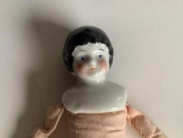 antiek china doll popje beschikbaar voor biedingen