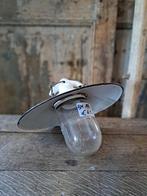 Oude boeren stallampen lamp, Ophalen