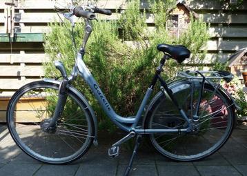 Gazelle Orange damesfiets beschikbaar voor biedingen