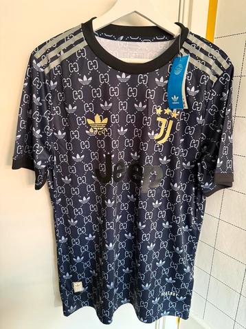 Voetbalshirt Juventus co-brand Adidas en Gucci beschikbaar voor biedingen