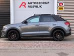 Volkswagen T-Roc 1.5 TSI 3x R-Line Pano/Virtual/Camera/Apple, Auto's, Volkswagen, Euro 6, 4 cilinders, Alcantara, Bedrijf