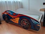 Peuterbed raceauto met vlammen, Ophalen, Gebruikt, 140 tot 160 cm, 70 tot 85 cm