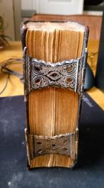 Bijbeltje met zilveren sloten, Antiek en Kunst, Ophalen of Verzenden