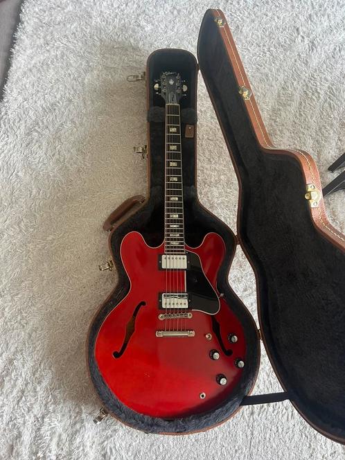 Gibson 335, Muziek en Instrumenten, Snaarinstrumenten | Gitaren | Elektrisch, Zo goed als nieuw, Gibson, Ophalen of Verzenden