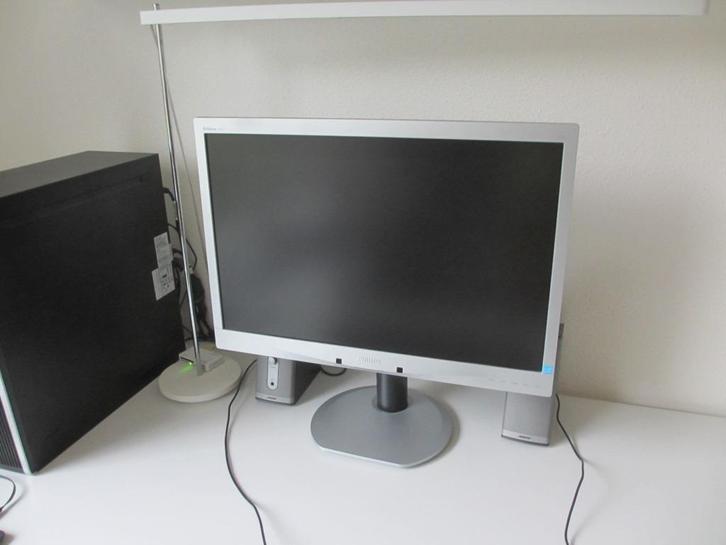 monitor Philips Brilliance 240, Computers en Software, Monitoren, Zo goed als nieuw, 61 t/m 100 Hz, DisplayPort, DVI, VGA, In hoogte verstelbaar