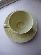 Servies ~ kop en schotel Rorstrand Sweden geel, Huis en Inrichting, Keuken | Servies, Ophalen of Verzenden, Zo goed als nieuw