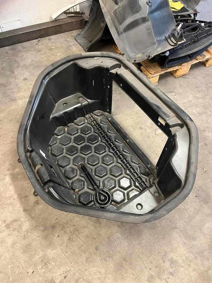 Tesla Model S RWD frunk bak, Auto diversen, Dakkoffers, Gebruikt, Ophalen