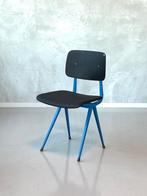 Result eetkamerstoel Friso Kramer vintage Ahrend stoel blauw, Huis en Inrichting, Stoelen, Gebruikt, Blauw, Ophalen of Verzenden