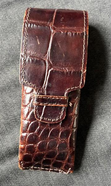 TE KOOP CROCO LEREN FLAMANT BRILLENETUI beschikbaar voor biedingen