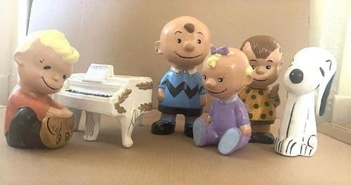 CHARLIE BROWN, SNOOPY & PEANUTGANG keramiek set, Verzamelen, Stripfiguren, Zo goed als nieuw, Beeldje of Figuurtje, Snoopy, Ophalen