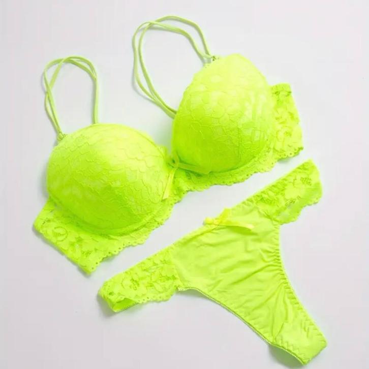 Nieuw! Lingerie setje / Lime groen maat: 75C, Kleding | Dames, Ondergoed en Lingerie, Setje, Groen, Ophalen of Verzenden