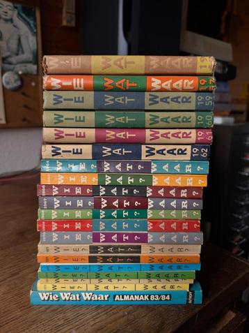 "Wie Wat Waar" Jaarboeken 1957-75 - Historische Tijdcapsule! beschikbaar voor biedingen