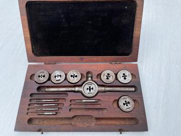 Vintage G.T.D. Greenfield Tap & Snijplaat Set beschikbaar voor biedingen