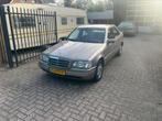 Mercedes-Benz C 180, 1575 kg, 122 pk, Handgeschakeld, Sedan
