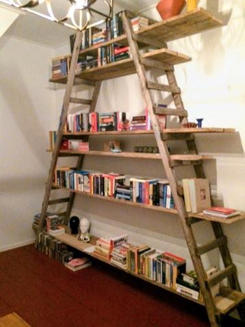 Stoere ladder boekenkast - Eyecatcher! beschikbaar voor biedingen