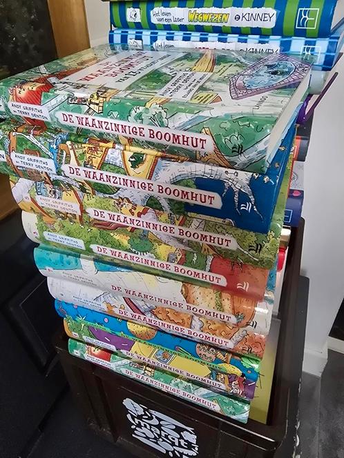 Terry Denton - De waanzinnige boomhut van 13 verdiepingen, Boeken, Kinderboeken | Jeugd | onder 10 jaar, Zo goed als nieuw, Ophalen of Verzenden