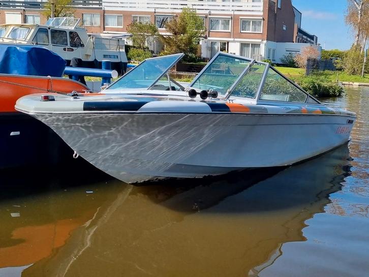 Nette Bayliner speedboot met 260PK V8 motor (85 km/u), Watersport en Boten, Speedboten, Gebruikt, 3 tot 6 meter, Benzine, 200 pk of meer