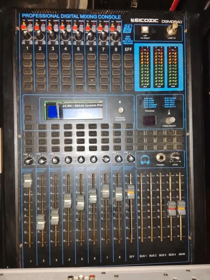 Leicozic DGMOR40 Digitale Mengpaneel, Muziek en Instrumenten, Mengpanelen, Gebruikt, 10 tot 20 kanalen, Microfooningang, Ophalen