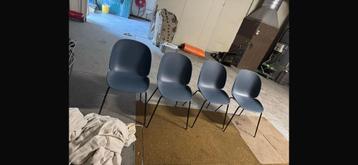 4 prachtige Gubi Beetle stoelen beschikbaar voor biedingen