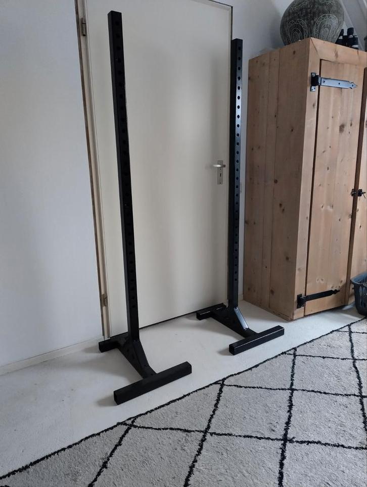Squat stands 175 hoog + J-Hooks halter steunen, Sport en Fitness, Fitnessmaterialen, Zo goed als nieuw, Overige typen, Armen, Benen