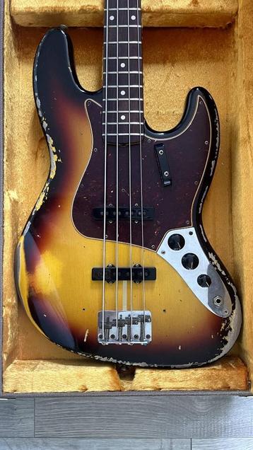 Fender jazz CS 1961 heavy relic beschikbaar voor biedingen