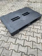 Te koop partij stevig kunstof plastic pallets 80x120 vlonder, Minder dan 25 mm, Ophalen of Verzenden, Zo goed als nieuw, Pallet