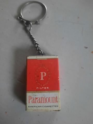 Vintage Paramount american cigarettes sleutelhanger 