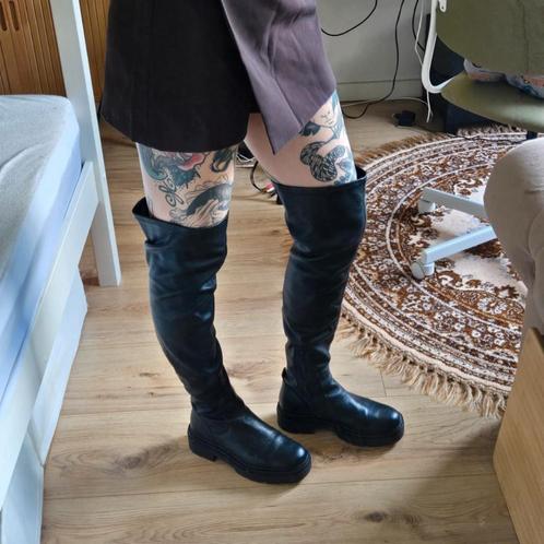 Sacha over knie laarzen 39, Kleding | Dames, Schoenen, Zo goed als nieuw, Hoge laarzen, Zwart, Verzenden