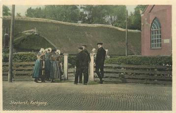 (304-093-021) Staphorst Kerkgang beschikbaar voor biedingen