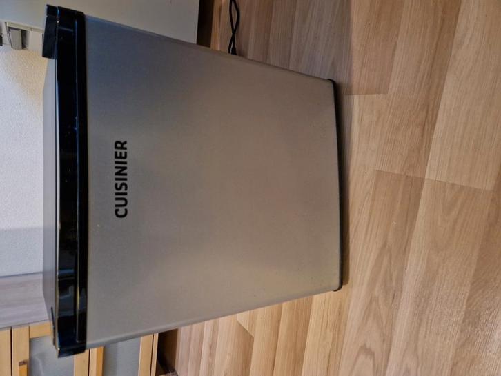 Mini koelkast, Witgoed en Apparatuur, Koelkasten en IJskasten, Gebruikt, Zonder vriesvak, Minder dan 75 liter, Minder dan 85 cm