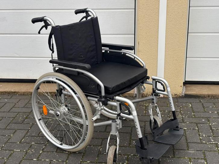 Inklapbare Rolstoel van Bischoff , duitse degelijkheid, Diversen, Rolstoelen, Gebruikt, Handbewogen rolstoel, Inklapbaar, Ophalen of Verzenden