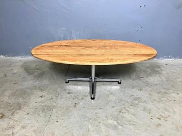 Sale: Salontafel ovaal vintage massief eiken chroom beschikbaar voor biedingen